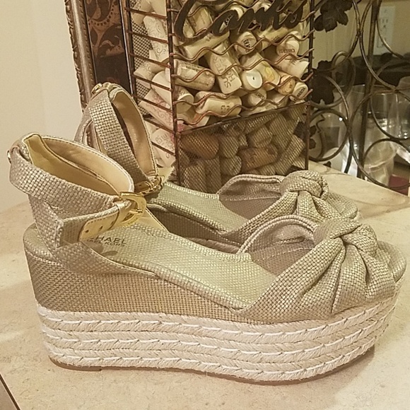 MICHAEL Michael Kors Shoes - Michael Michael Kors sandals size 6.5